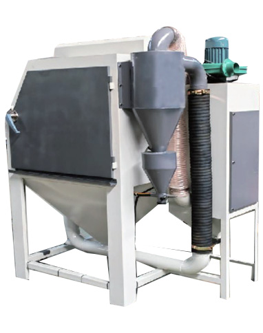 Multi-station manual sandblasting machine